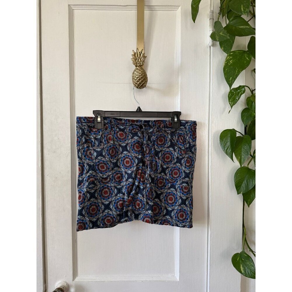 Apsara women’s size medium abstract skort